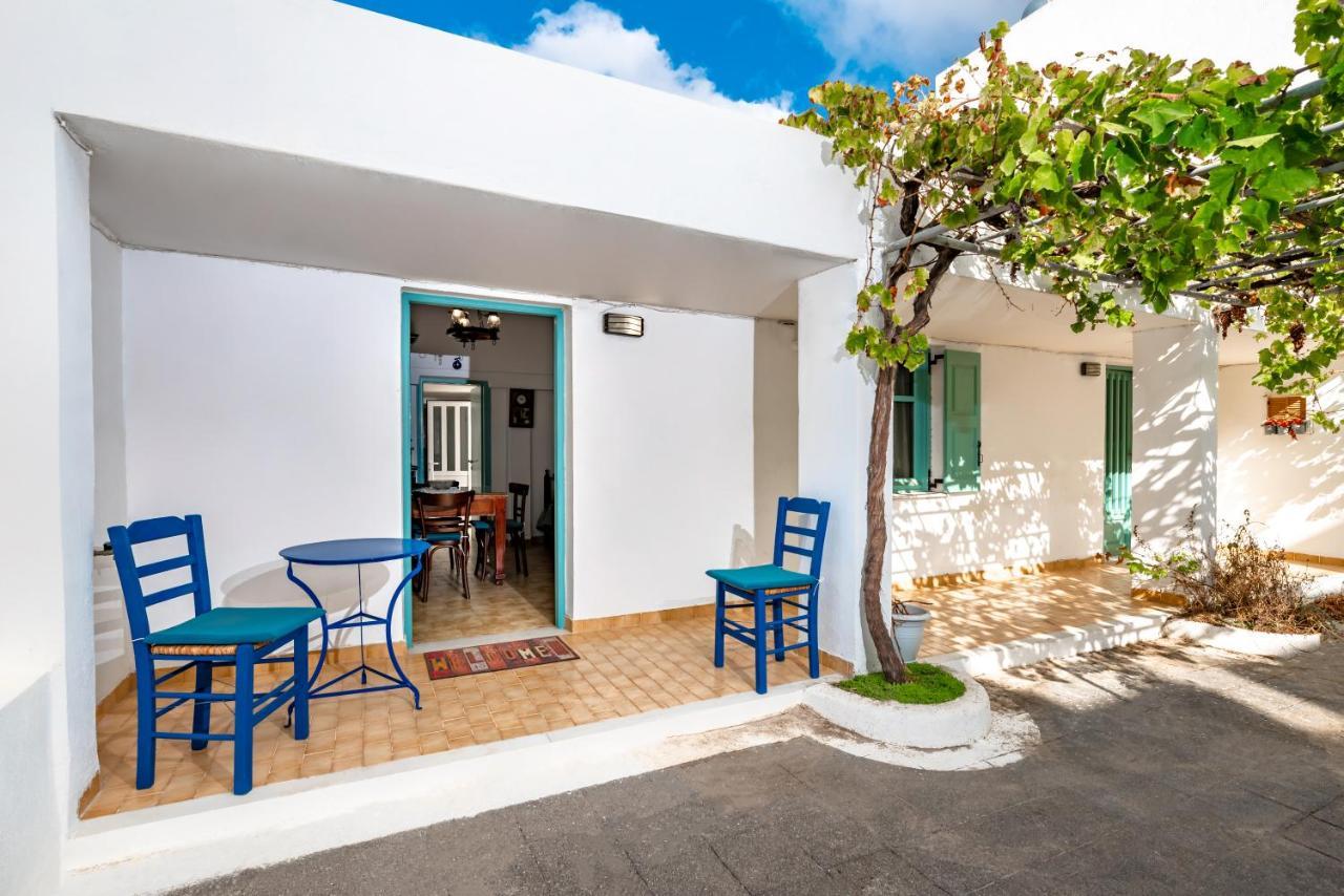 Authentic Santorinian Home Experience Тира Экстерьер фото