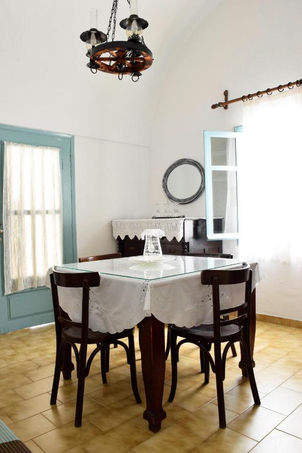 Authentic Santorinian Home Experience Тира Экстерьер фото
